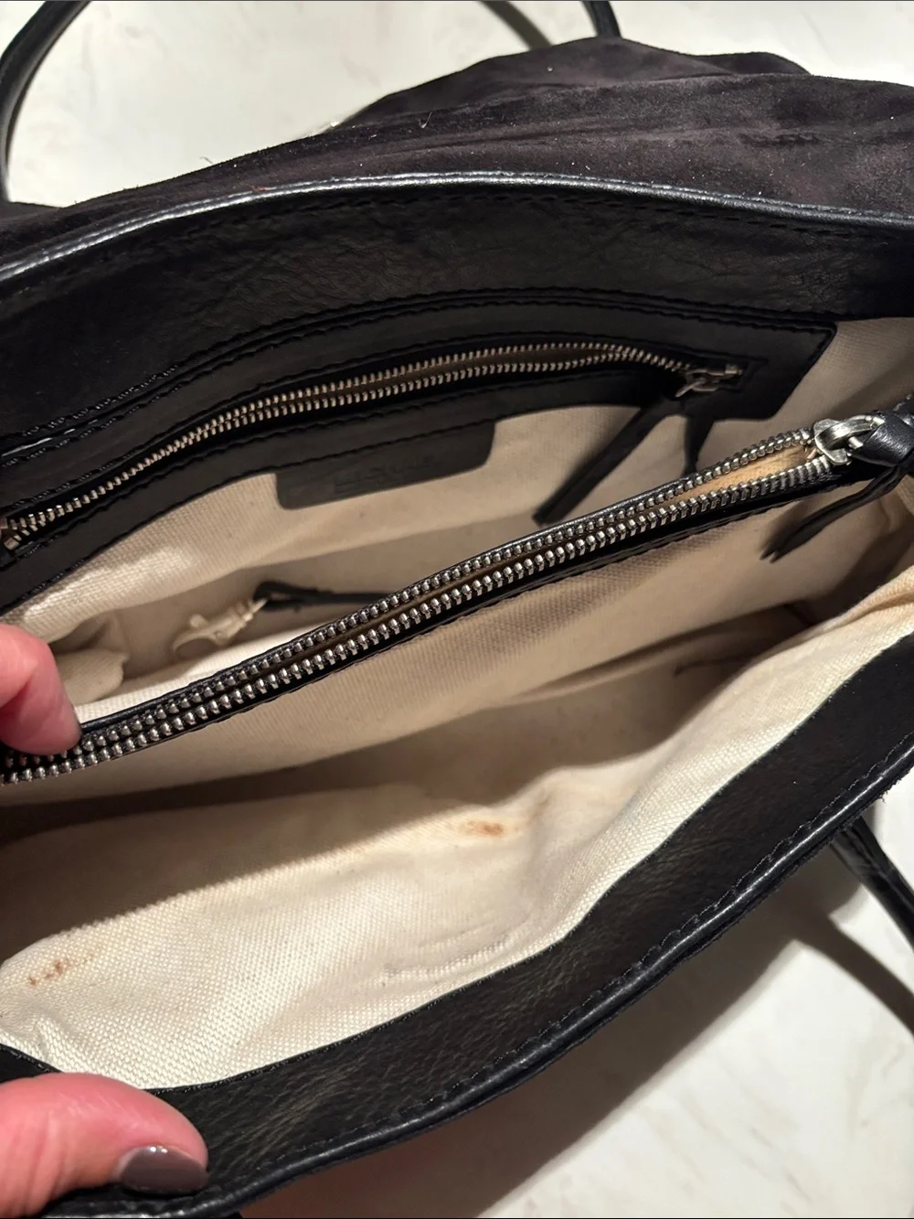 Classic Black Leather/Suede Shoulder Bag - Picture 6 of 7
